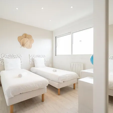 Dream Factory House - Disneyland Paris - 8 Pax Wifi Parking 度假居 *